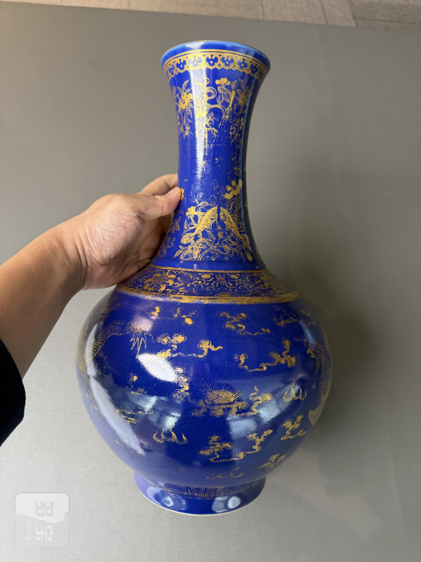 清光绪 霁蓝釉描金龙凤纹赏瓶 - 图5